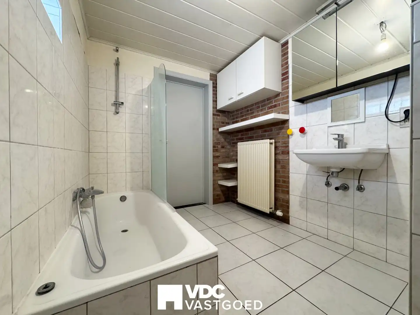 Te renoveren woning met 2 slaapkamers – interessante investering foto 10