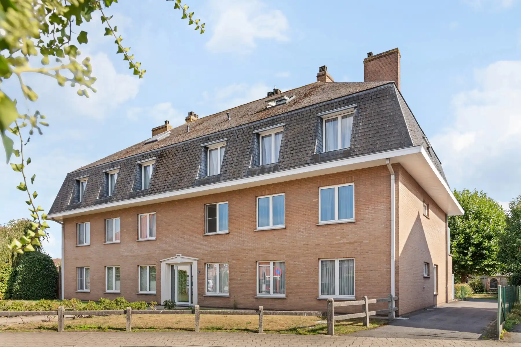 Gezellig appartement op centrale ligging in Sint-Michiels foto {{pictureIndex}}