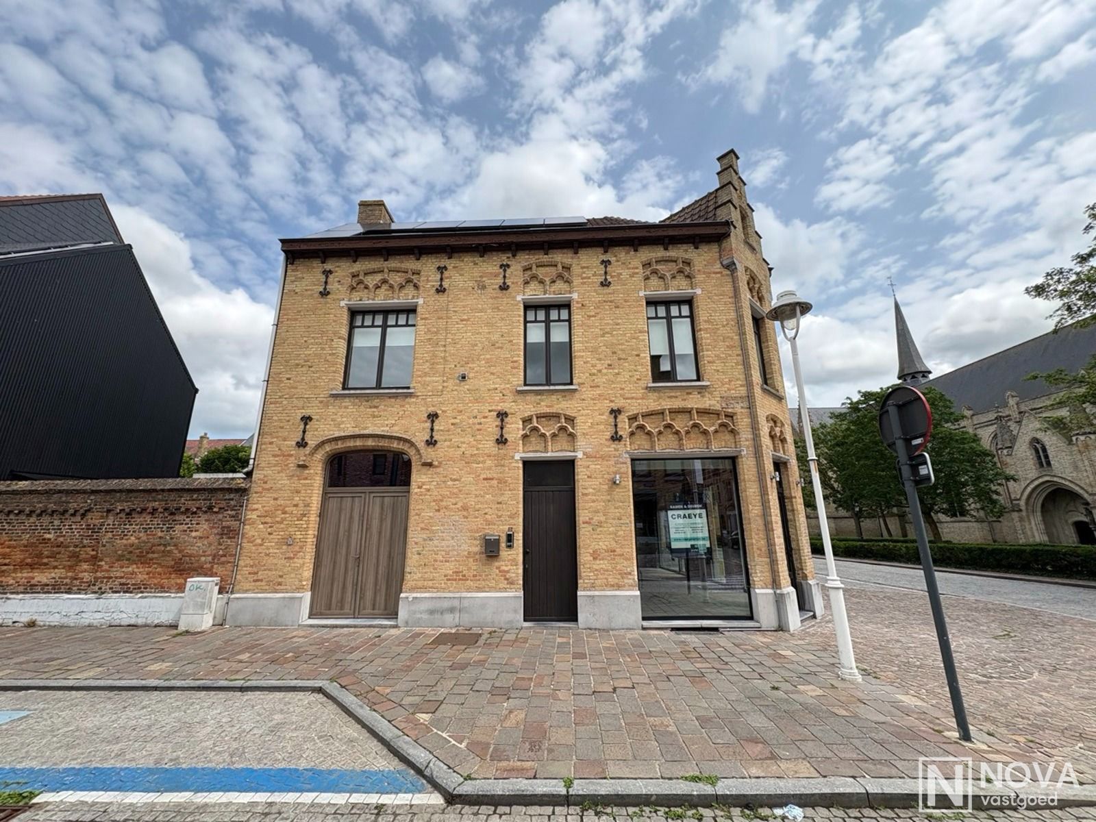 Ruim en lichtrijk duplex-appartement aan de kerk foto 2