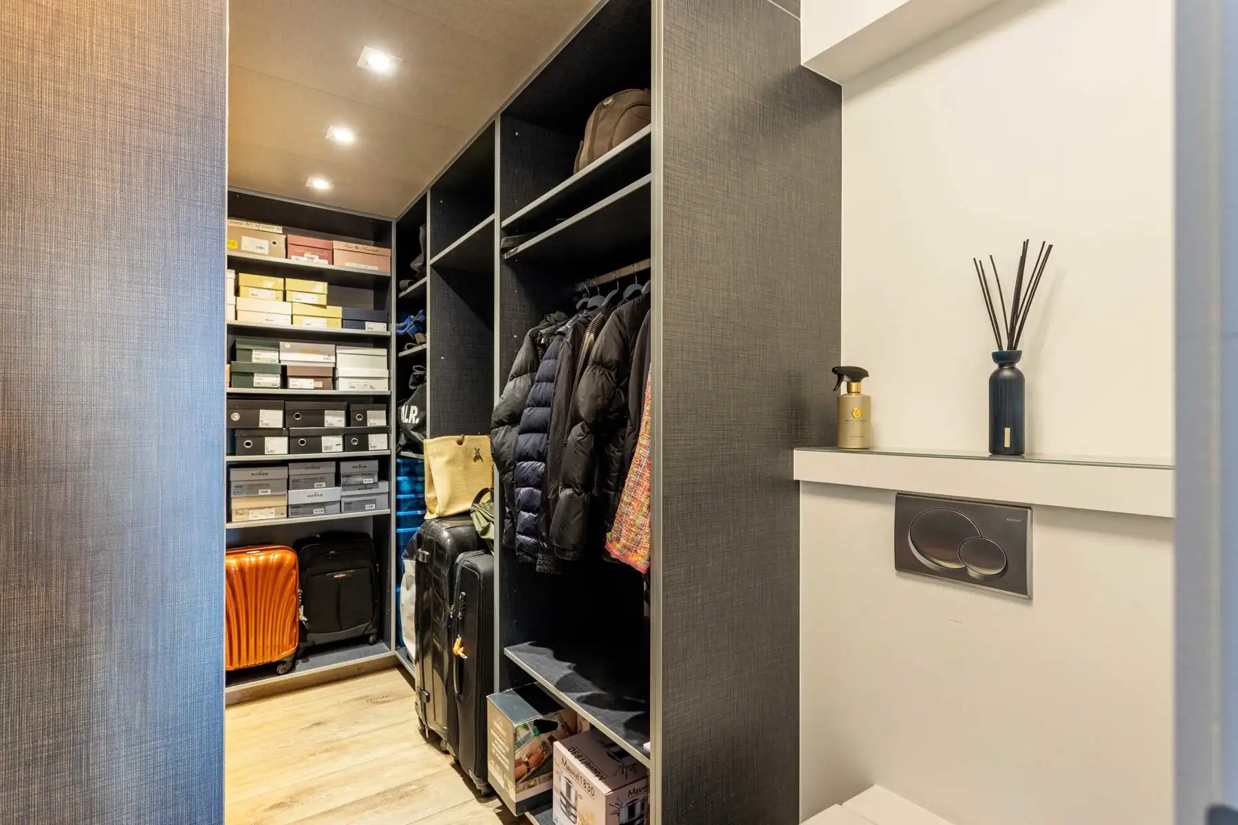 Prachtig onderhouden en instapklare woning vlakbij het centrum van Lede foto 30