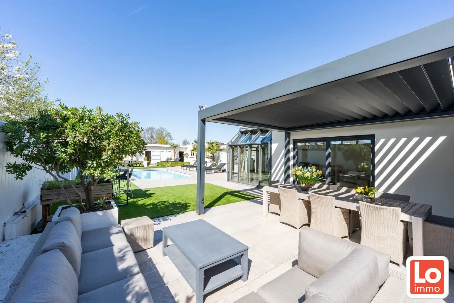 Prachtige instapklare villa met 4 slpks en zwembad op een rustige ligging foto 15