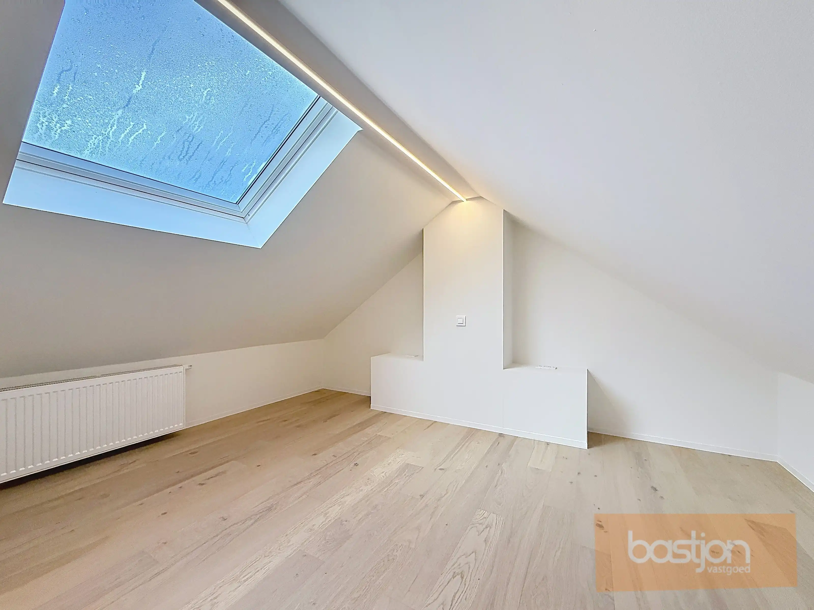 Volledig gerenoveerde, lichtrijke woning met uitzicht op het Preshoekbos foto 23