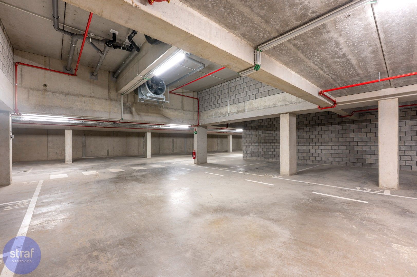 Gloednieuw tweeslaapkamerappartement met alleen maar groene vinkjes! foto 12