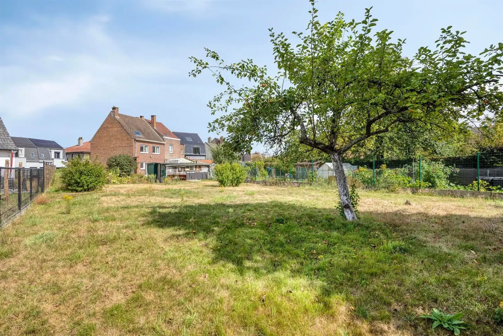 Woning 4 slaapkamers (3a39ca) + bouwgrond (4a40ca) te Buizingen foto 2