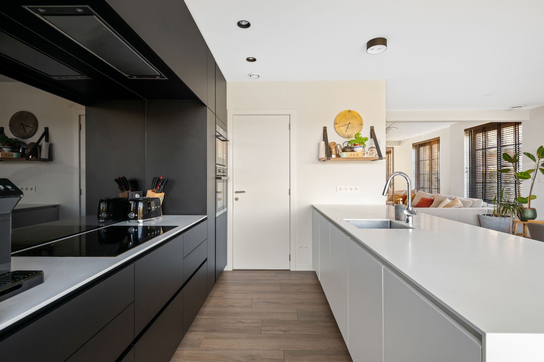 Recente energiezuinige koppelvilla op ca. 1000 m² foto 9