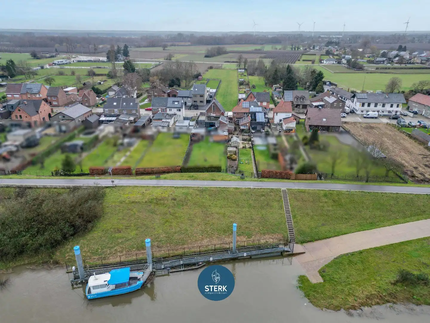 OP TE FRISSEN GEZINSWONING MET EPC LABEL B AAN DE MAAS IN UIKHOVEN ! foto 3