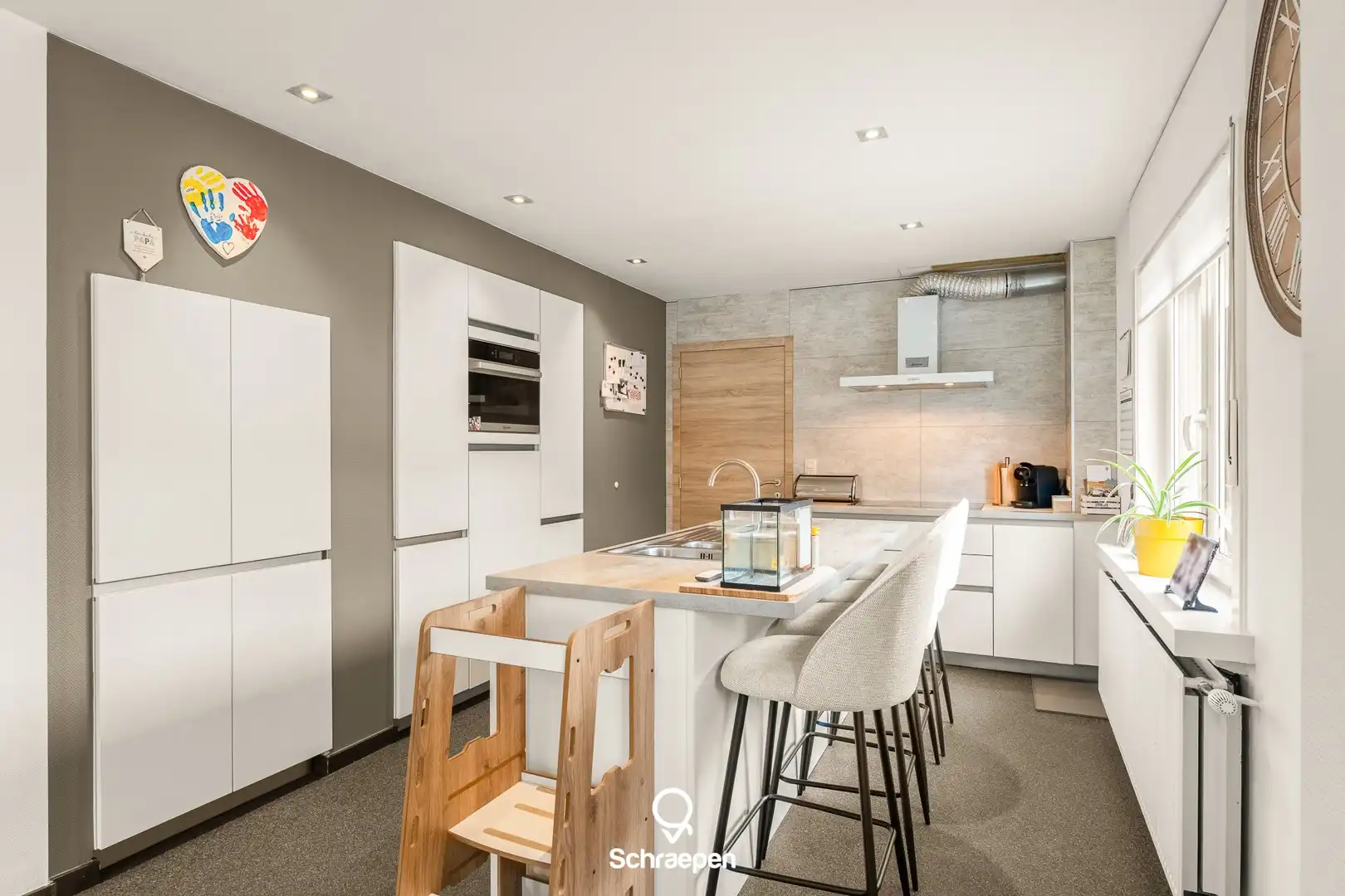 Gelijkvloerse instapklare woning met 3 slpks op zuidwestelijk georiënteerd perceel van circa 8,5 are! foto 3