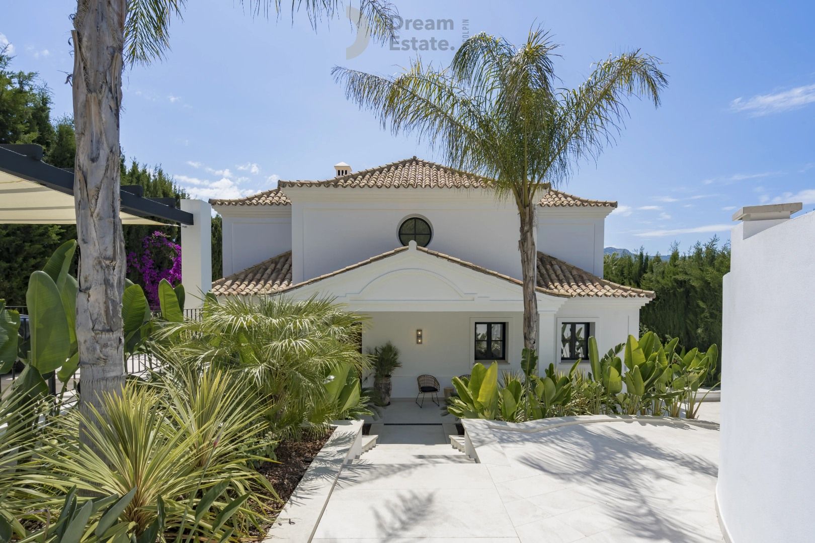 Een mooie ruime villa in de exclusieve afgesloten gemeenschap van Puerto del Capitán, Nueva Andalucia. foto 40