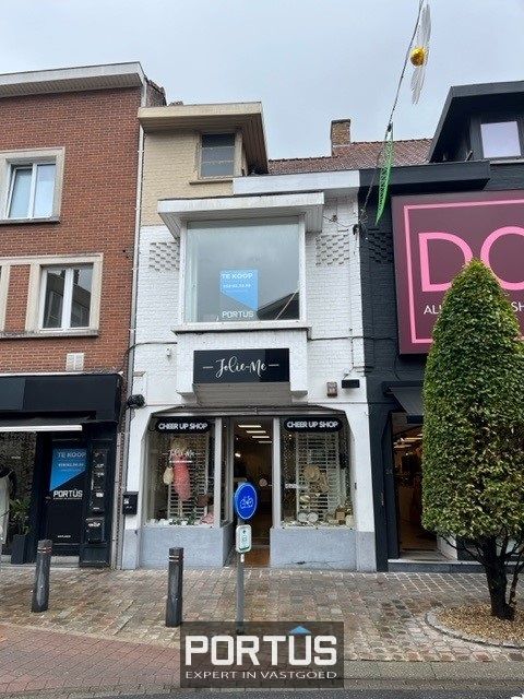 Opbrengsteigendom te koop te Roeselare foto 1