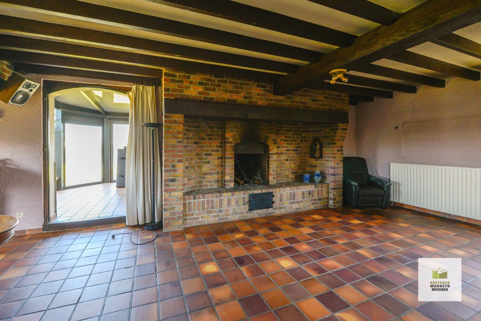 Charmante woning met 4 slaapkamers, garage en tuin op landelijke ligging te Wingene foto 6