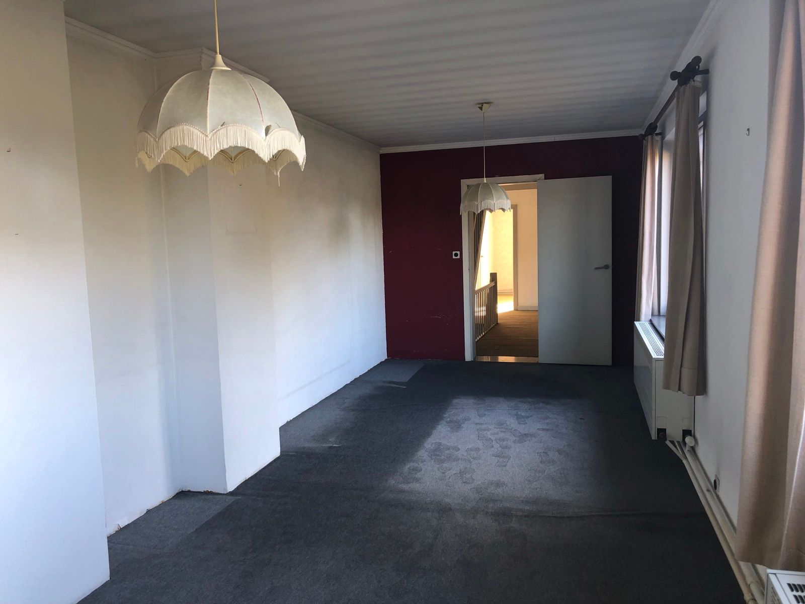 Te renoveren woning met 4 slaapkamers en tuin. foto 18