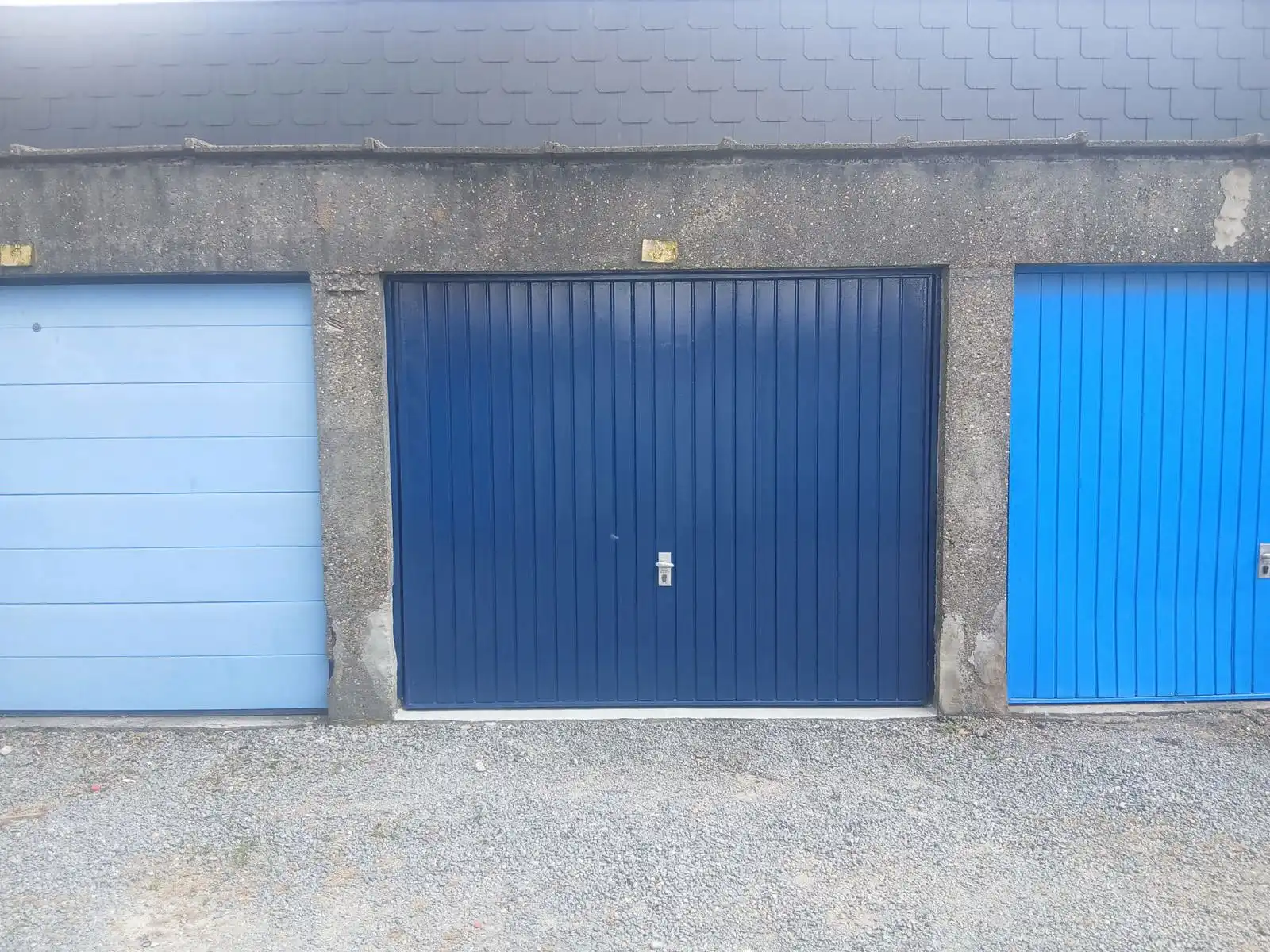 Garagebox in een afgesloten omgeving. foto 3