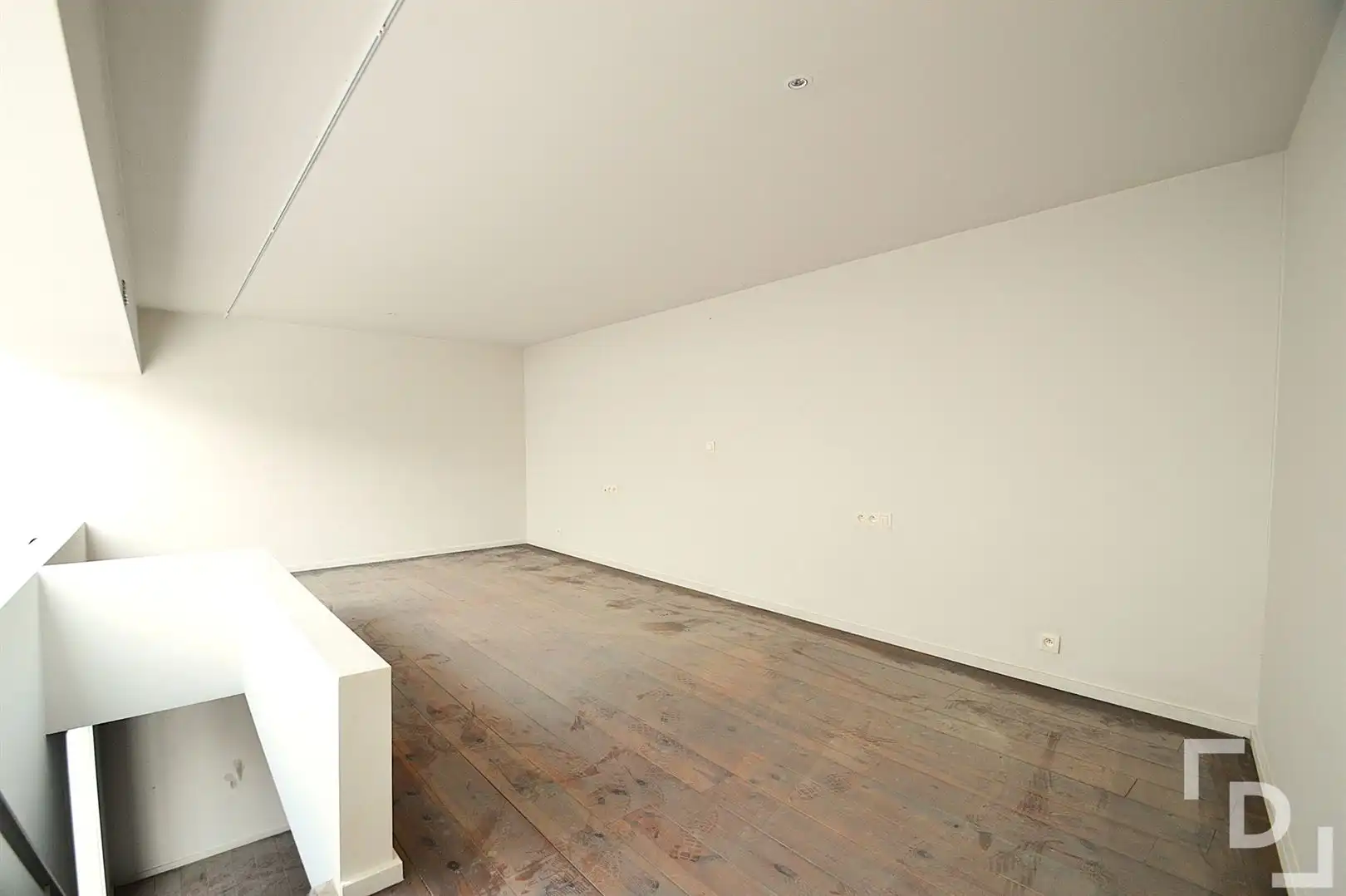 Exclusieve en ruime loft te koop in het hart van Ieper. foto 9