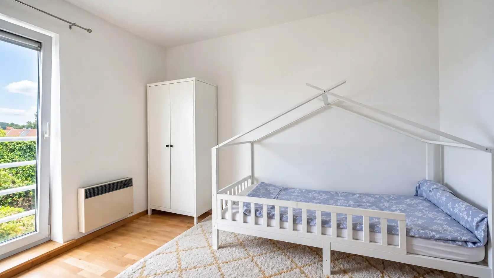 Ruim appartement nabij Donkmeer te Overmere foto 8