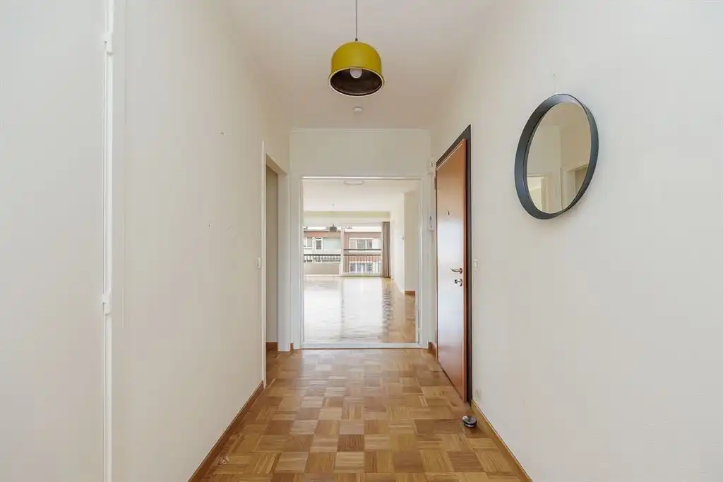 Licht appartement vlakbij Te Boelaerpark foto 14