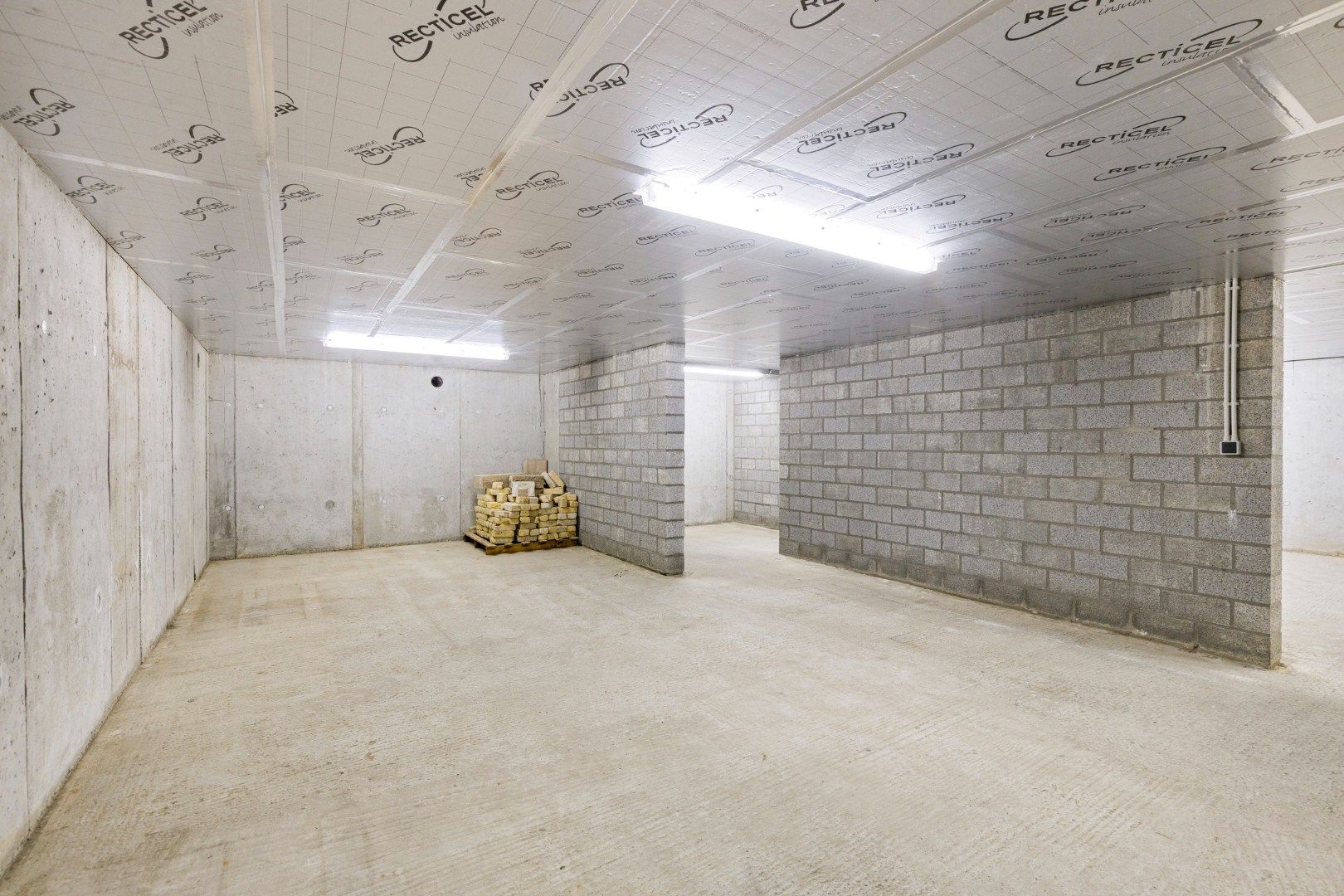 Zeer degelijke villa op 947 m² in het centrum van Rekkem! foto 18