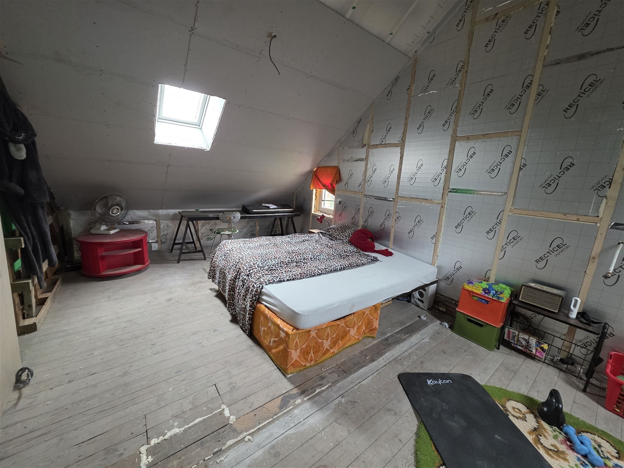 Gedeeltelijk vernieuwde boerderij op 903 m² foto 20
