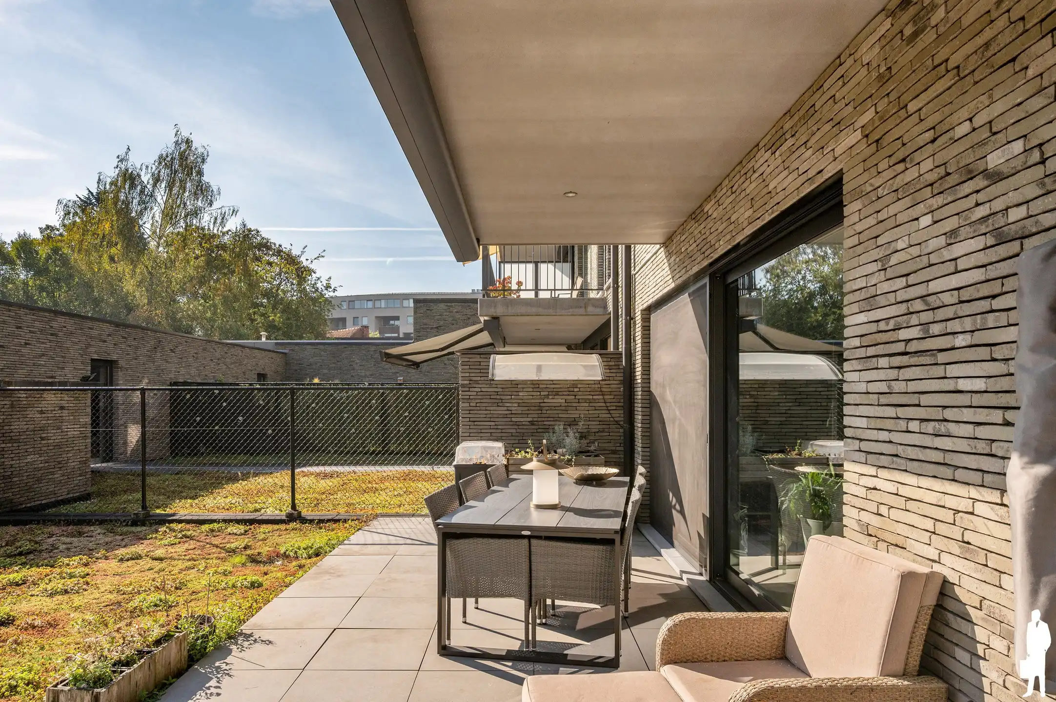 Instapklaar gelijkvloers appartement met tuin, in het centrum! foto 4