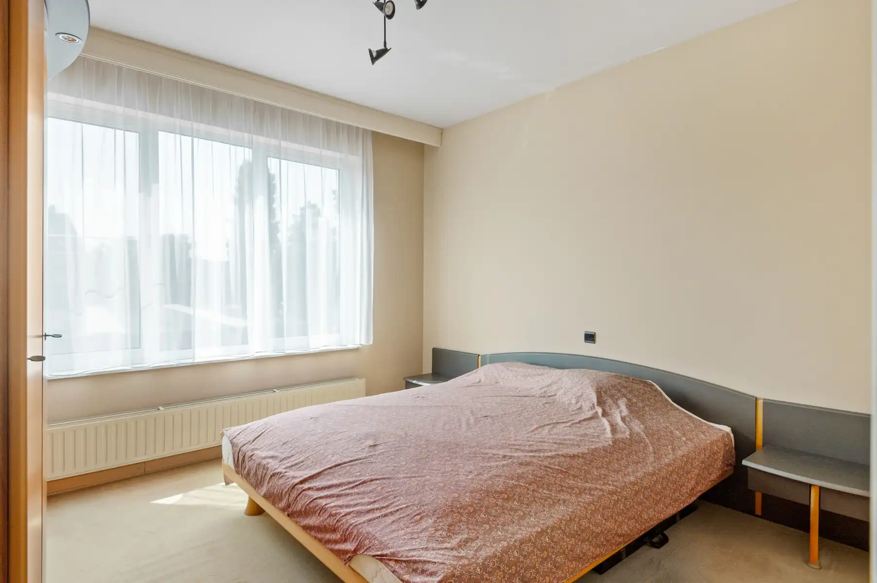 Lichtrijk appartement met garage op uitstekende ligging foto 13
