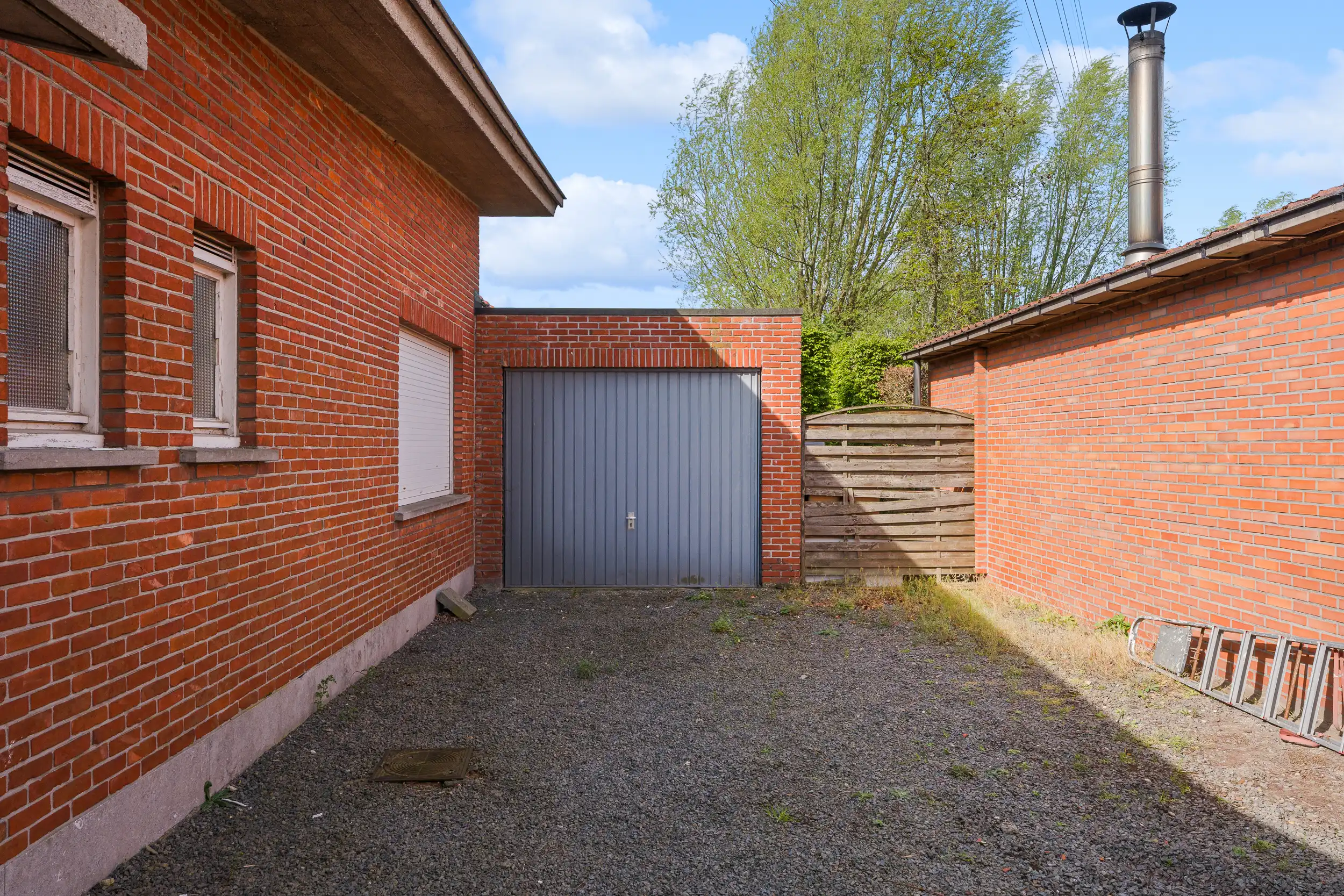 Karakteristieke, lichtrijke bungalow op groot perceel foto 13