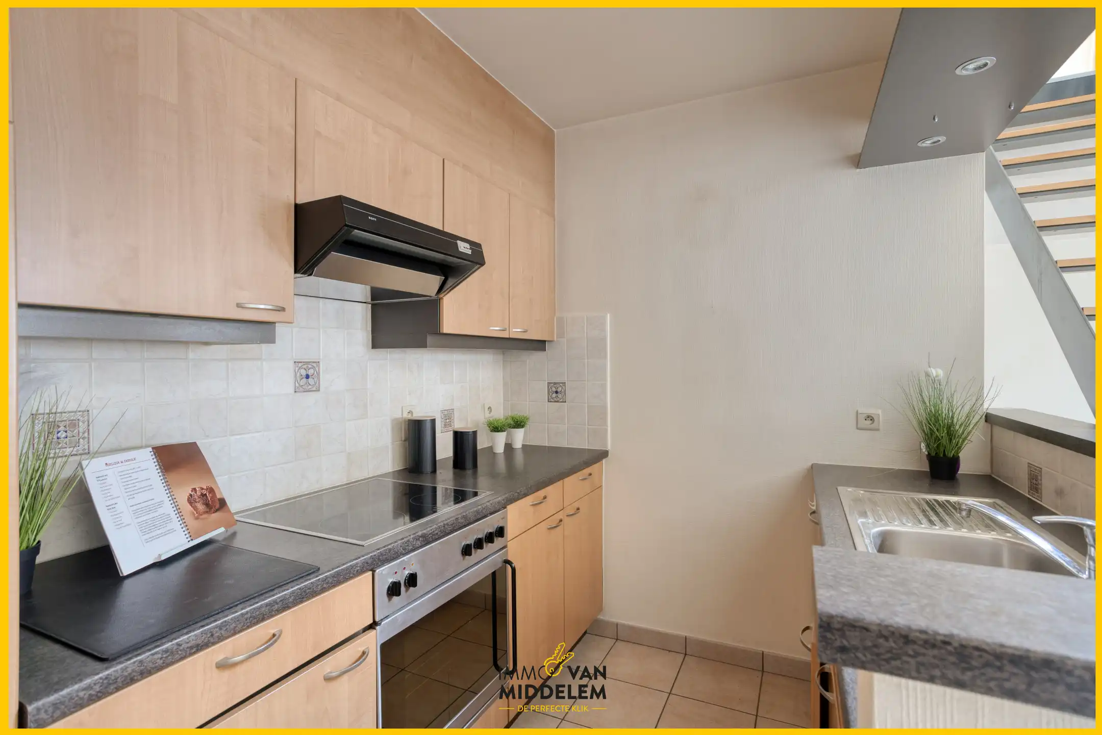 INSTAPKLAAR DUPLEX APPARTEMENT IN HET CENTRUM VAN TERNAT foto 7