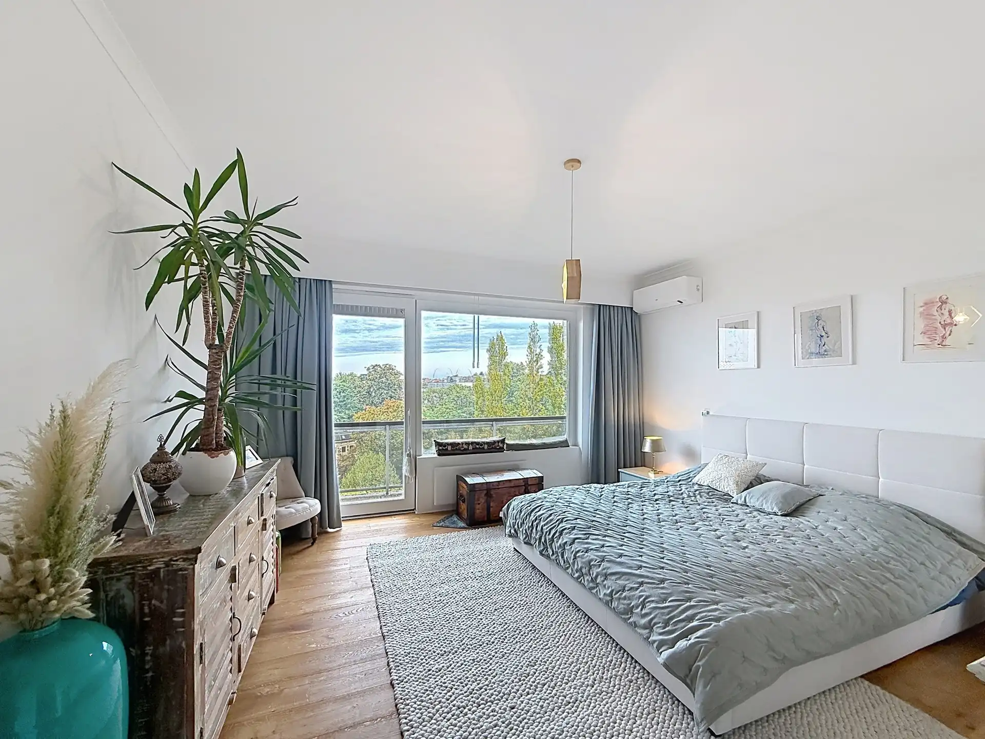 Ruim, gerenoveerd appartement 134 m² - 2 slaapkamers+terras  foto 9