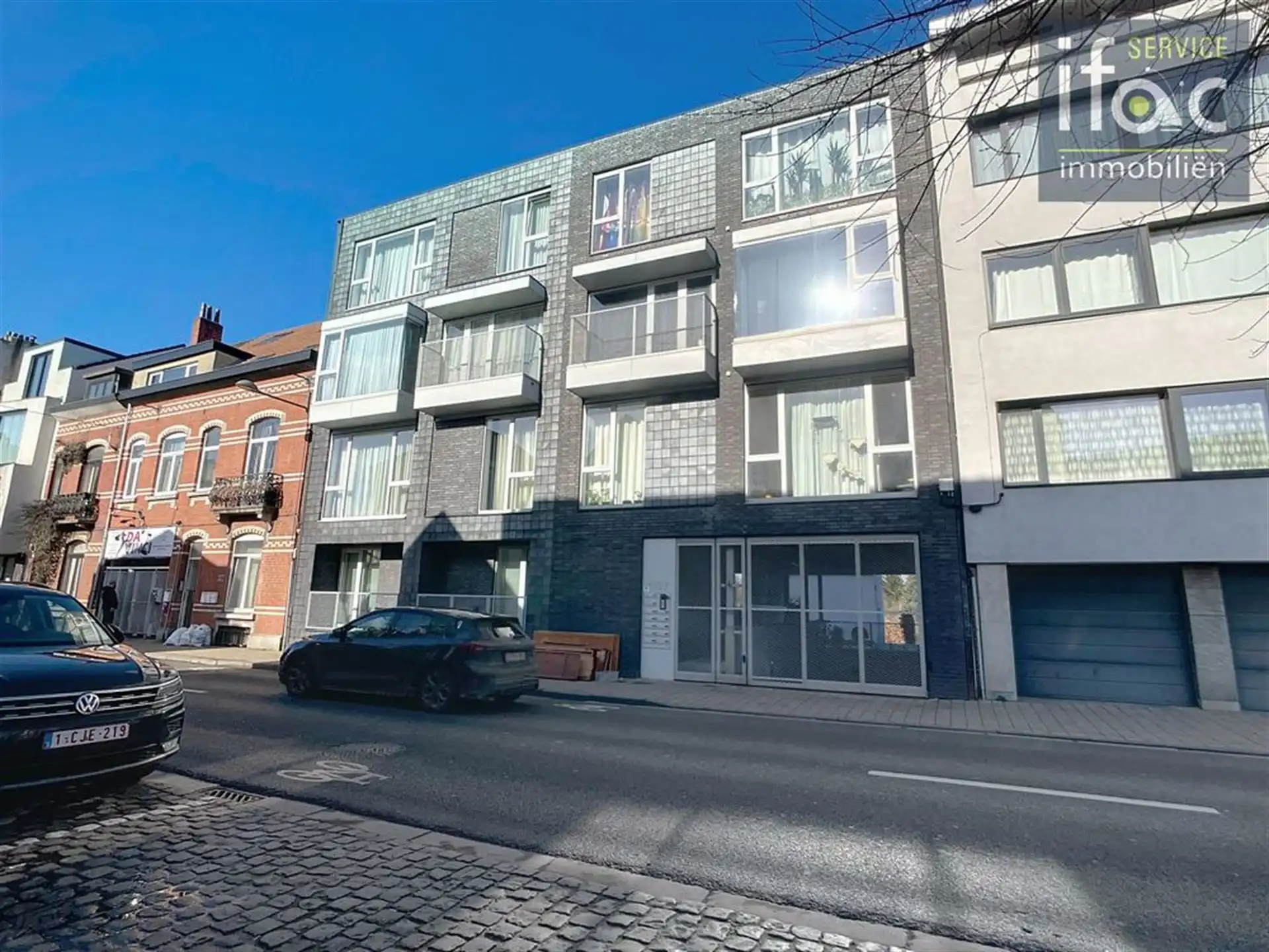 Staanplaats - binnen foto {{pictureIndex}}