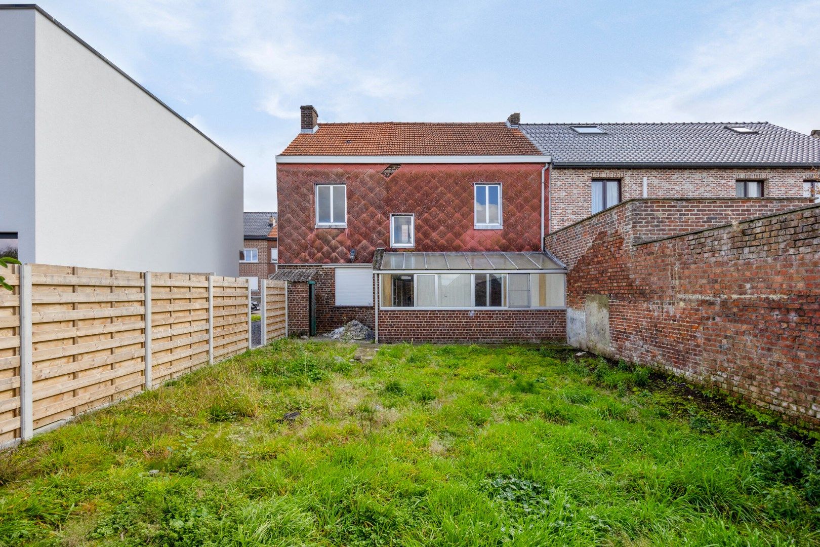 Te renoveren gezinswoning met 4 slaapkamers en tuin foto 30