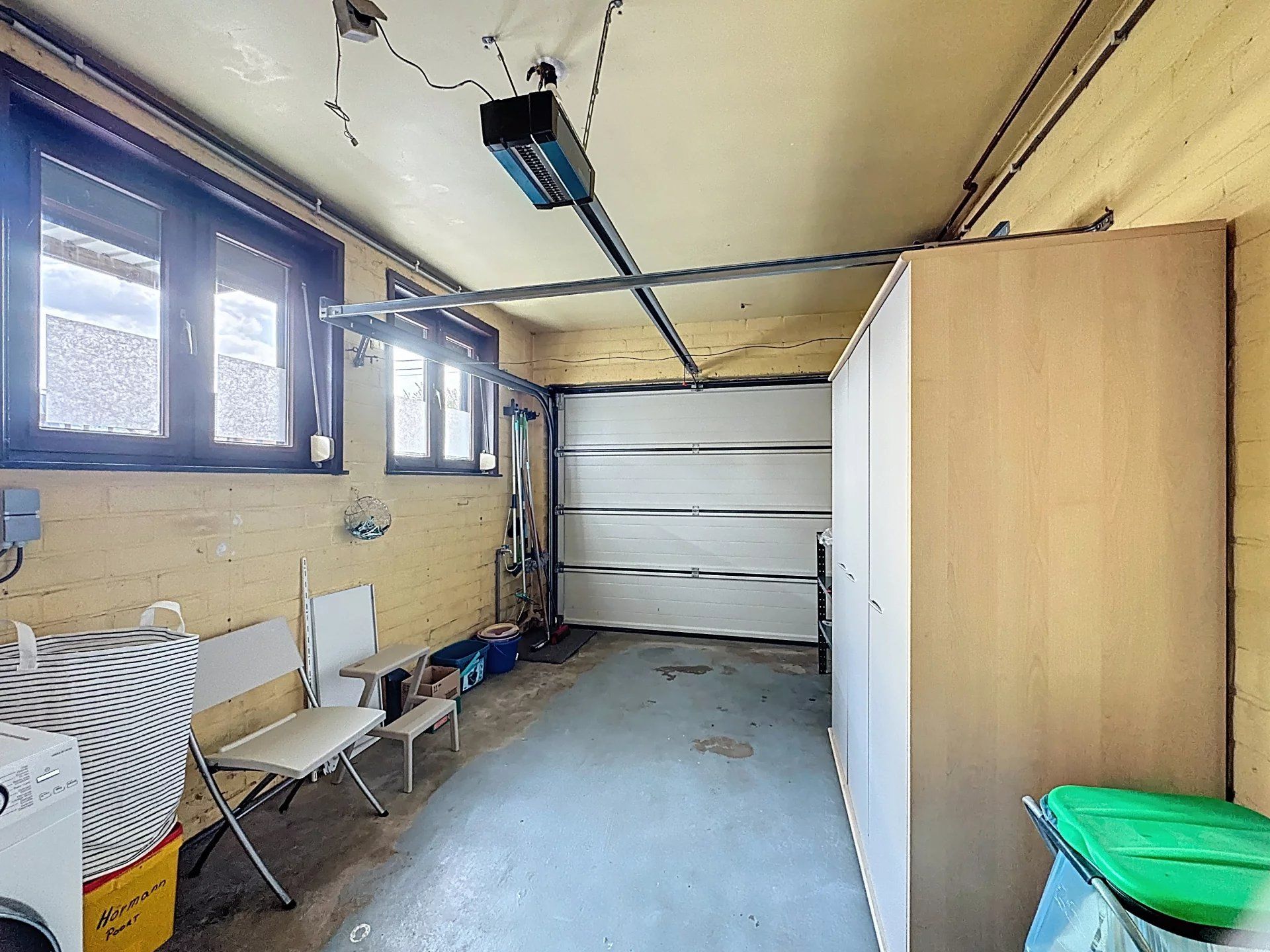Verrassend ruime woning met 5 slaapkamers en 2 badkamers op groot perceel. foto 36