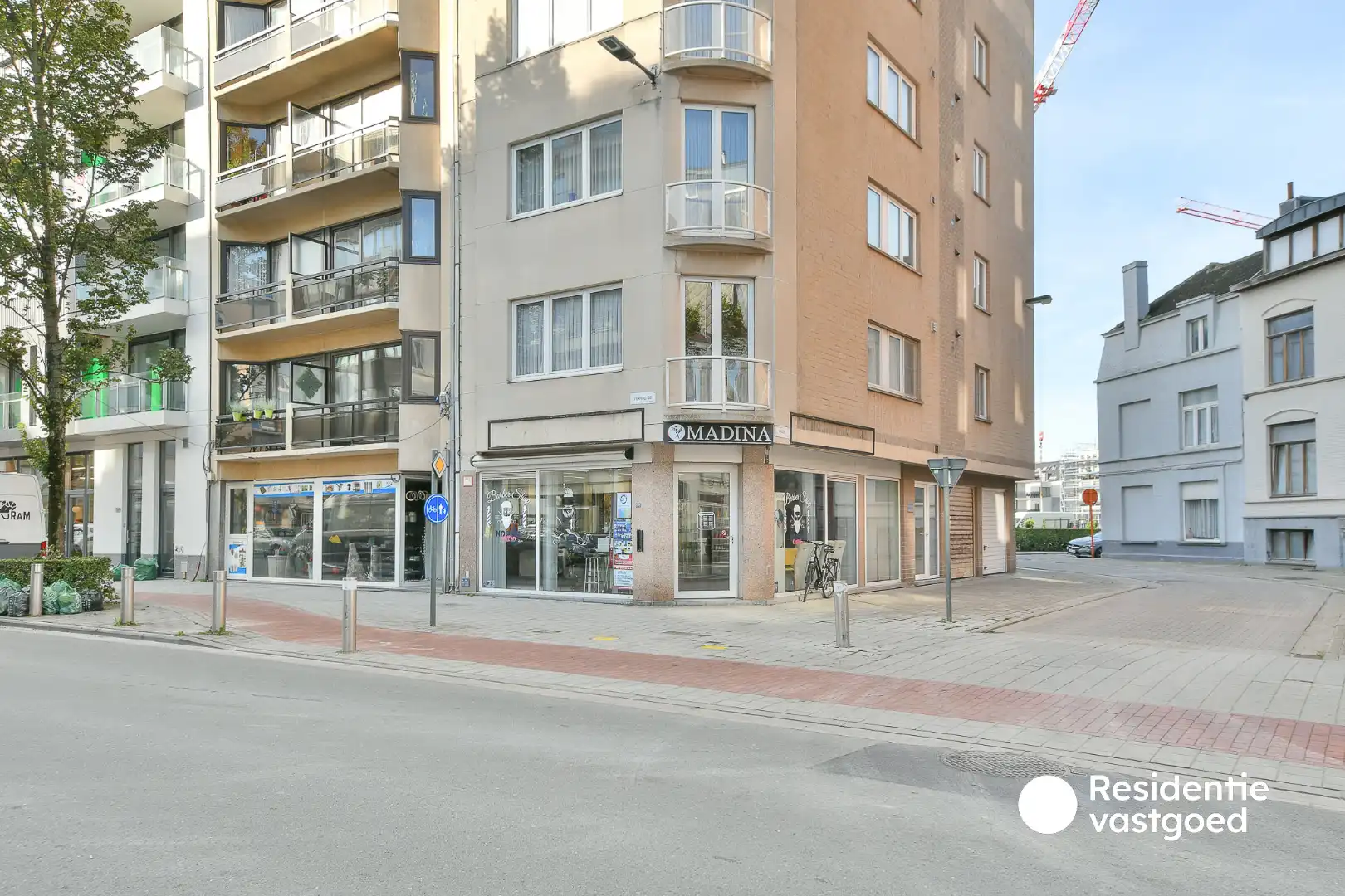 Handelsgelijkvloers (kapperszaak) te Oostende foto 9