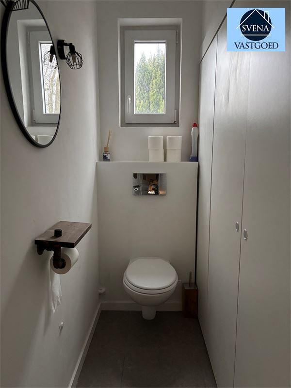 VOLLEDIG GERENOVEERDE WONING MET 3 SLAAPKAMERS EN TERRAS foto 5