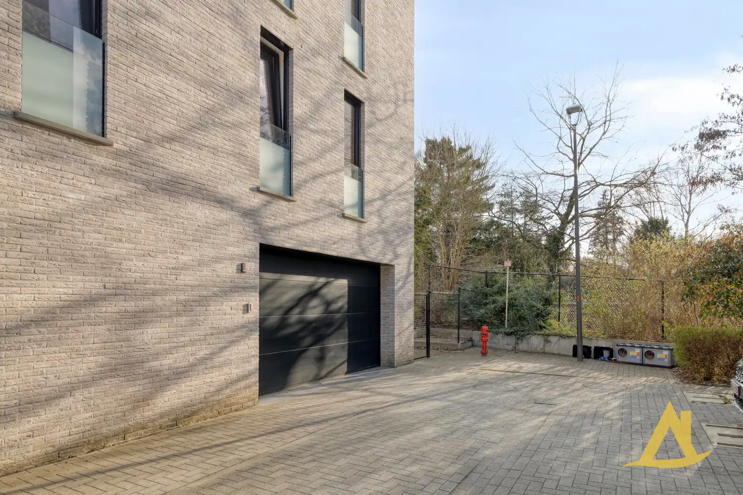 ENERGIEZUINIG APPARTEMENT MET AUTOSTAANPLAATS TE DIEST! foto 30