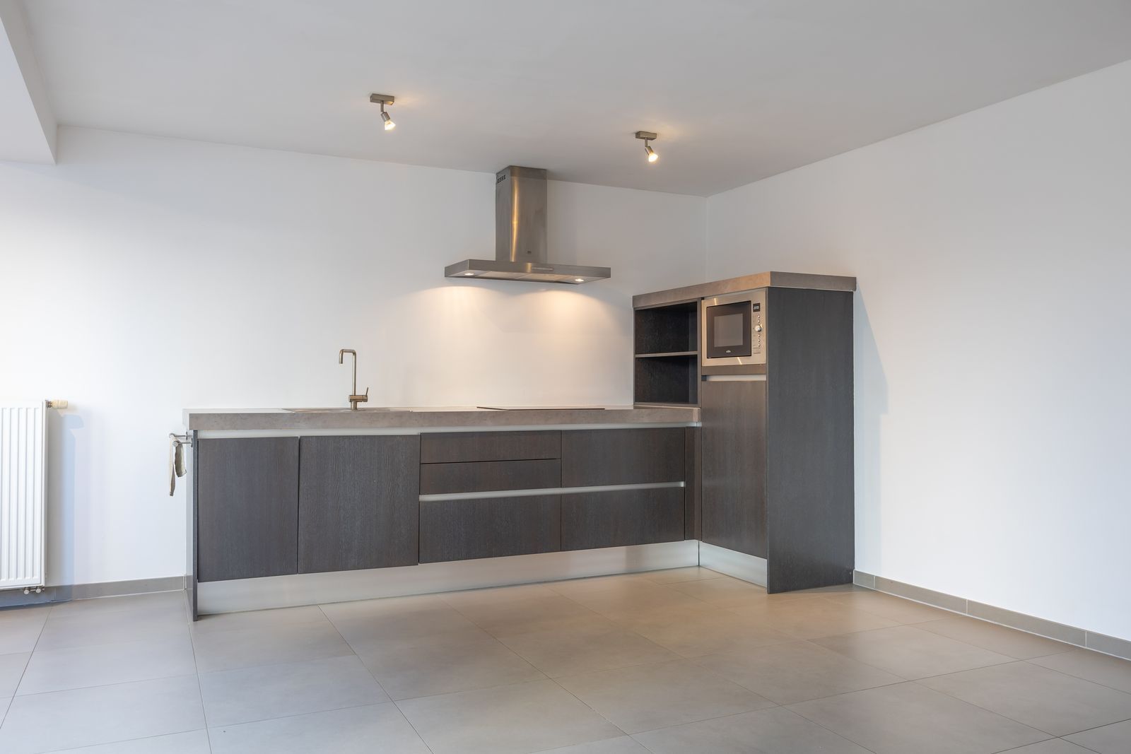 Zongericht appartement met 1 slpk, pal aan het strand! foto 4