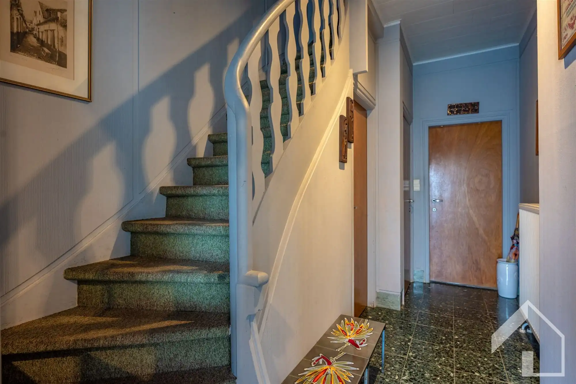 Instapklare gezinswoning met 3 slaapkamers, garage en tuin in rustige enkelrichtingsstraat te Deurne foto 3