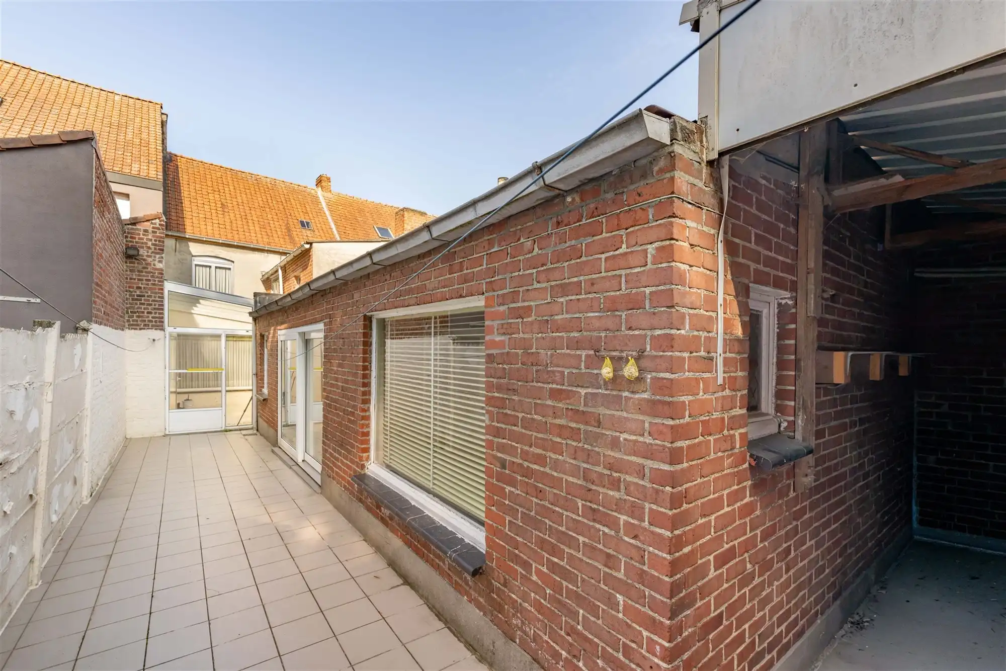 Rijwoning met 2 garages foto 10