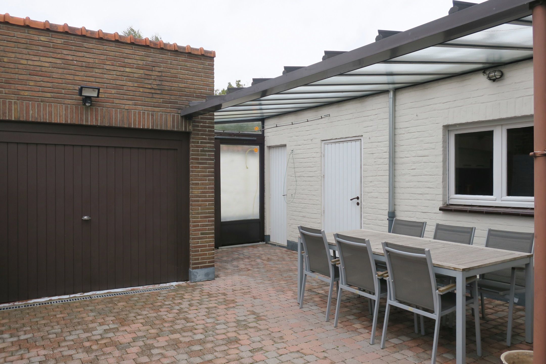 WONING OP WANDELAFSTAND VAN SCHOLEN EN BUURTWINKELS. foto 16