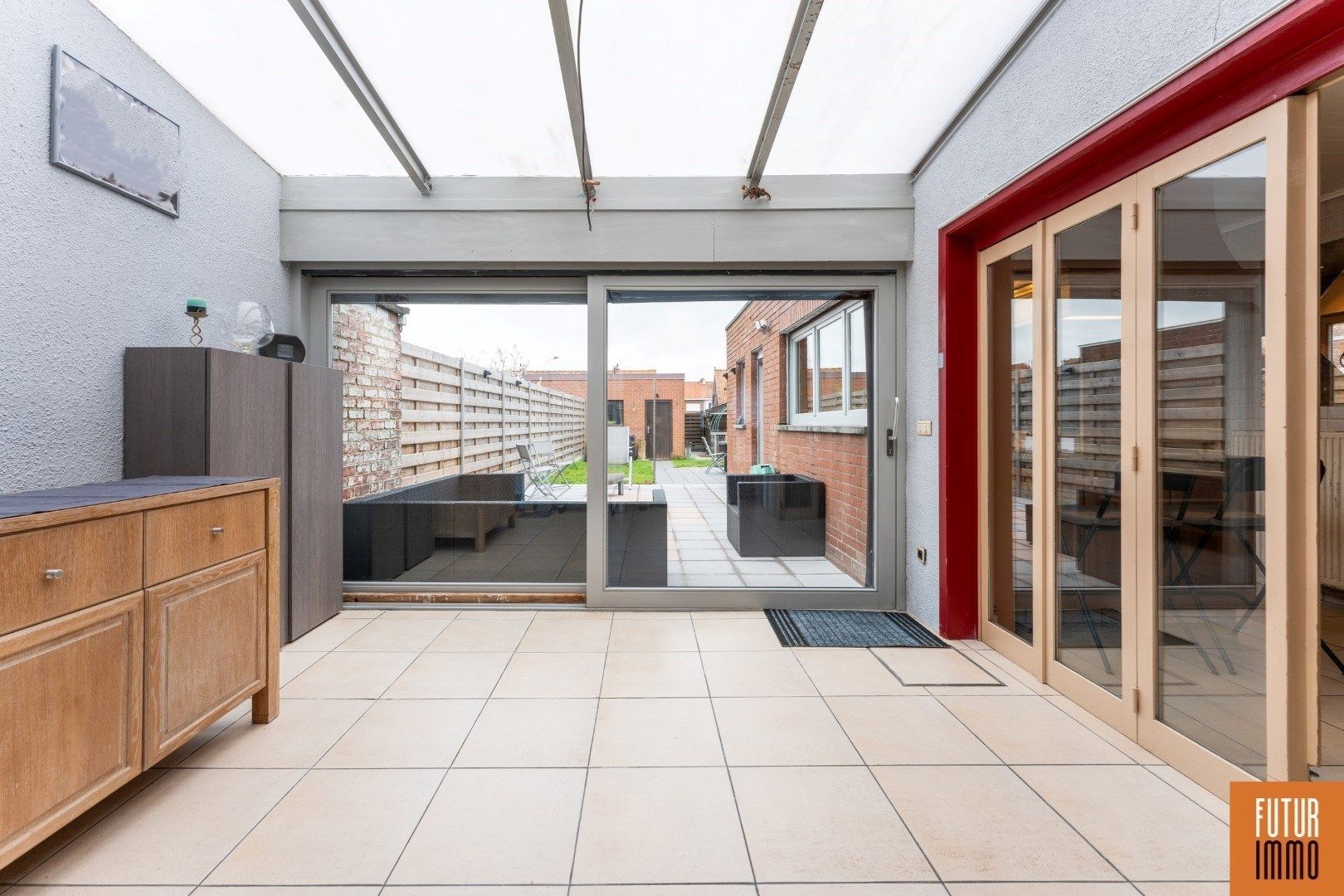 Te moderniseren woning mét garage en uitweg foto 9