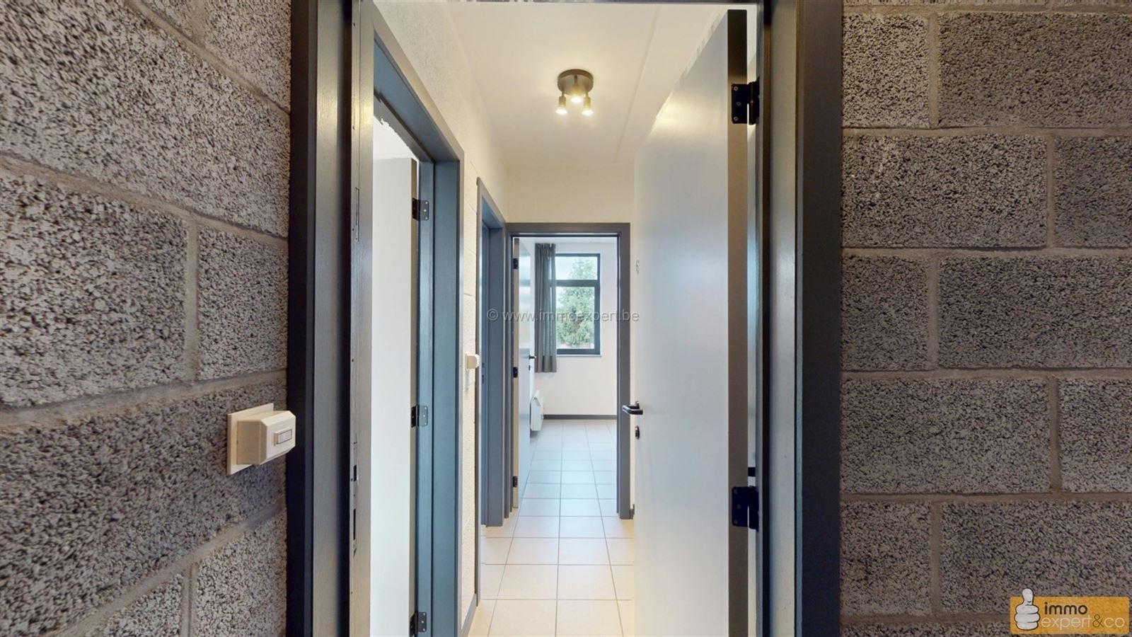 TERNAT: Woning centraal gelegen met 5 slpks en 2 badks foto 18