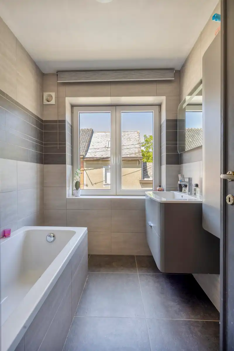 Ruime woning met 3 / 4 slaapkamers en achtergelegen atelier foto 21