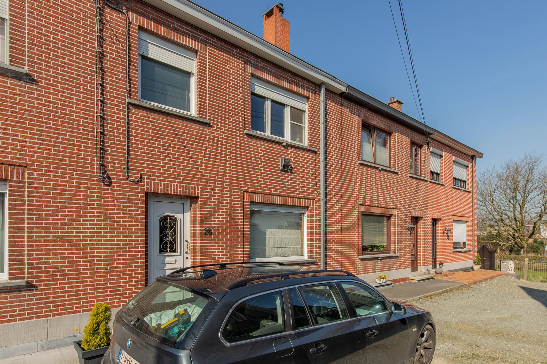 LEDE - Ruime woning in rustige buurt. foto {{pictureIndex}}