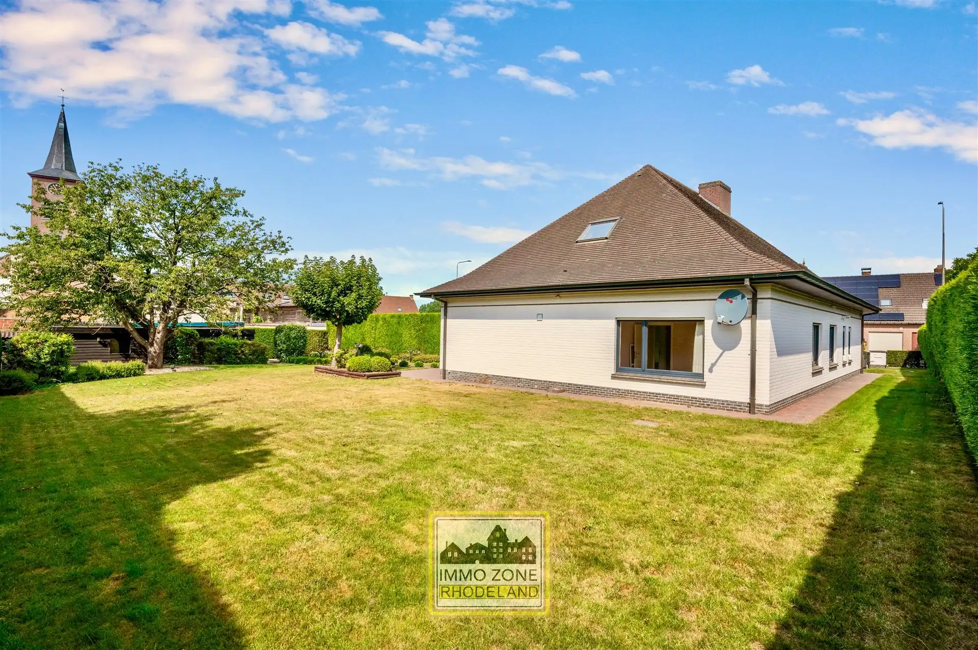 Prachtige bungalow villa met 3 slpks en mooie tuin foto 30