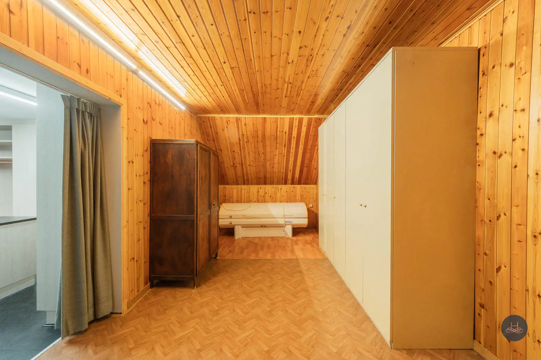 Woning met groot multifunctioneel bijgebouw in rustige straat foto 16