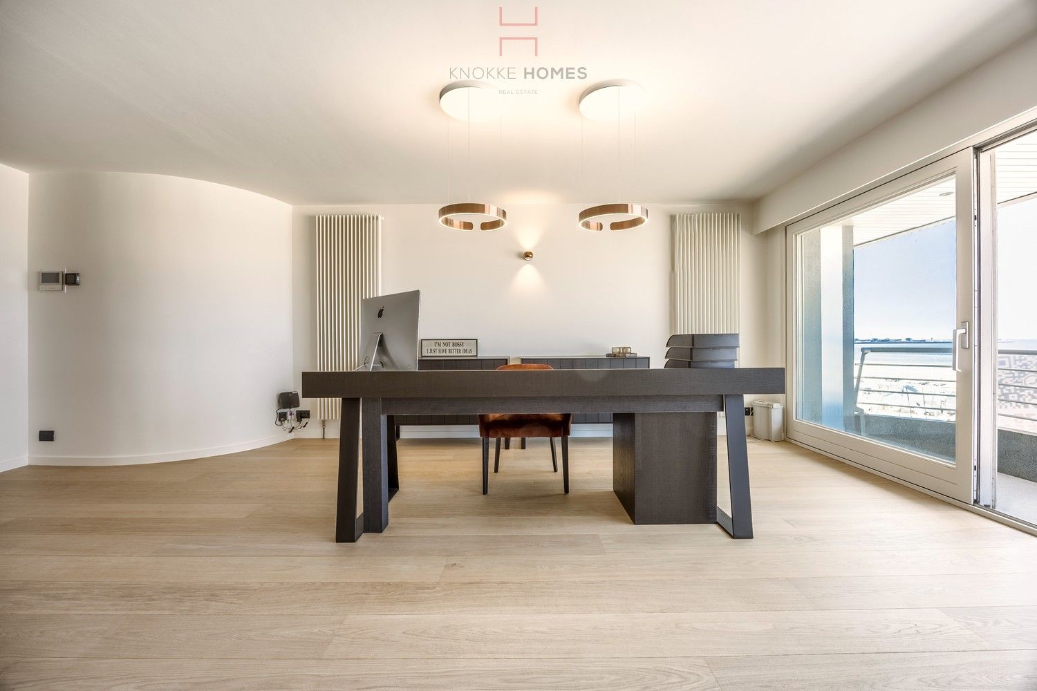 Luxueus gerenoveerd vakantie-appartement op de zeedijk aan het Albertstrand foto 8