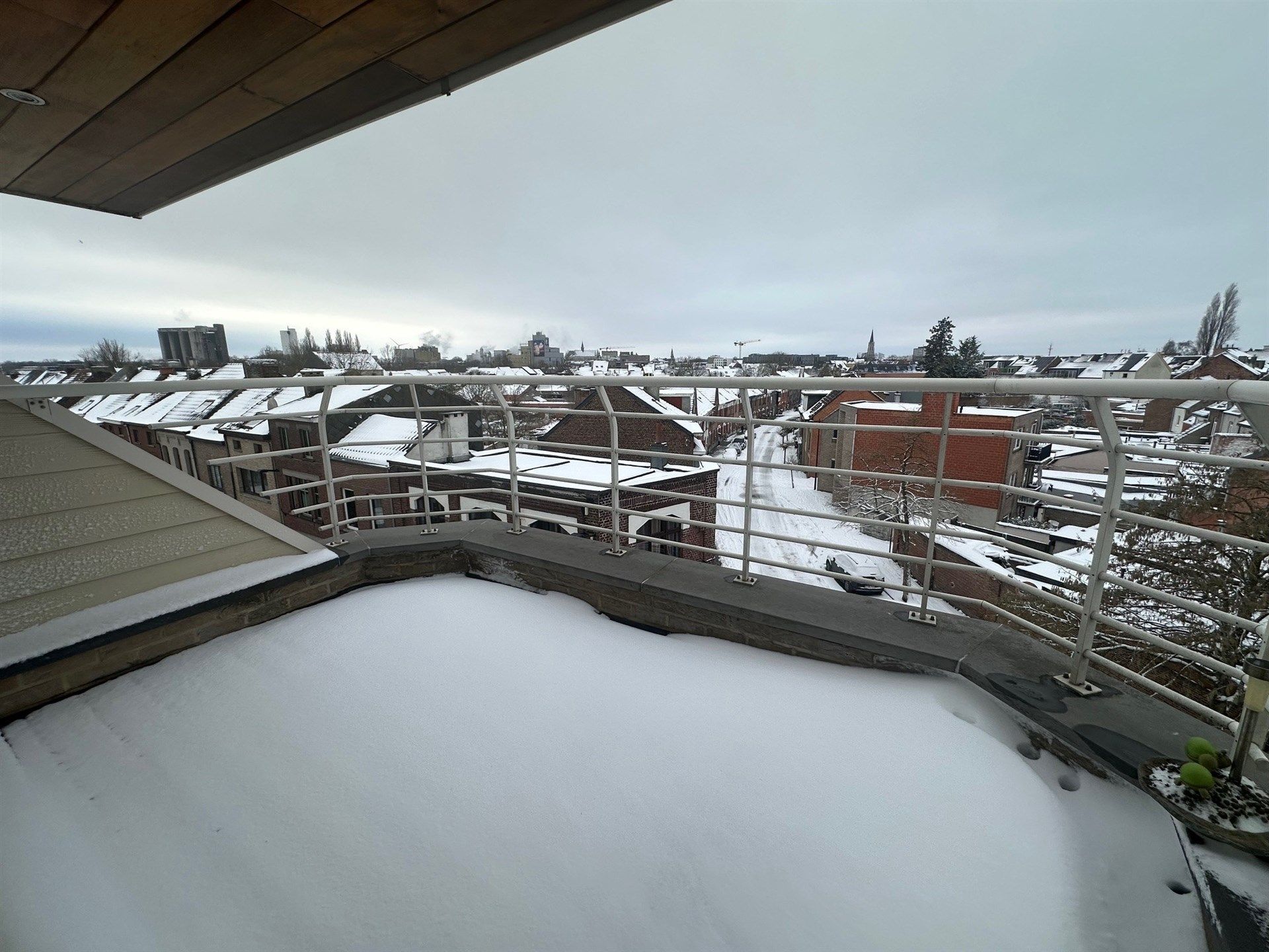 Ruim appartement met 2 slaapkamers nabij het centrum foto 7
