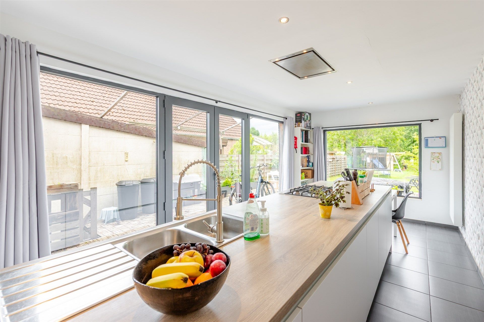 Instapklare woning met grote tuin, terras in Lebbeke foto 6