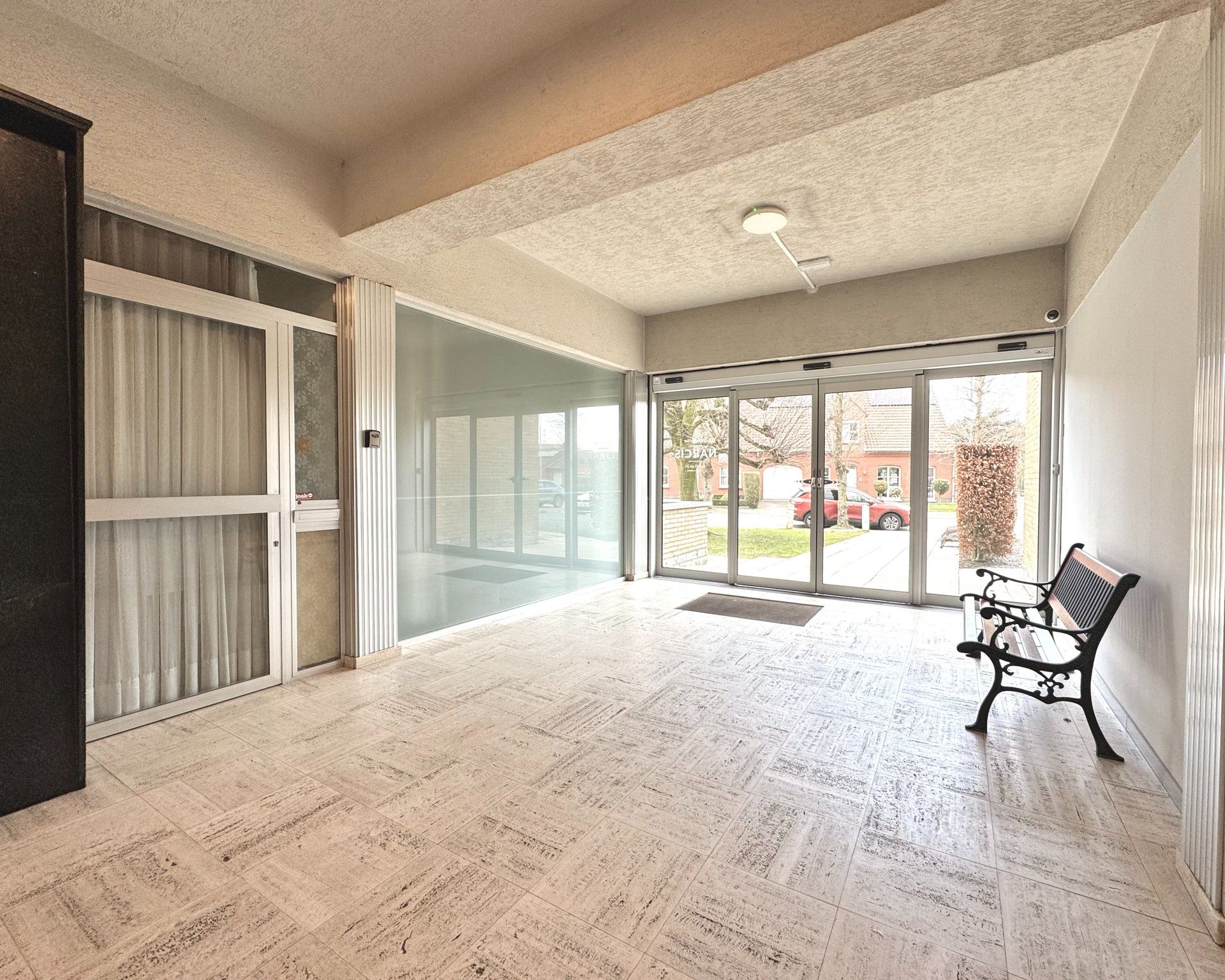 GELIJKLVOERS APPARTEMENT MET 1 SLAAPKAMER - 72 M² foto 22