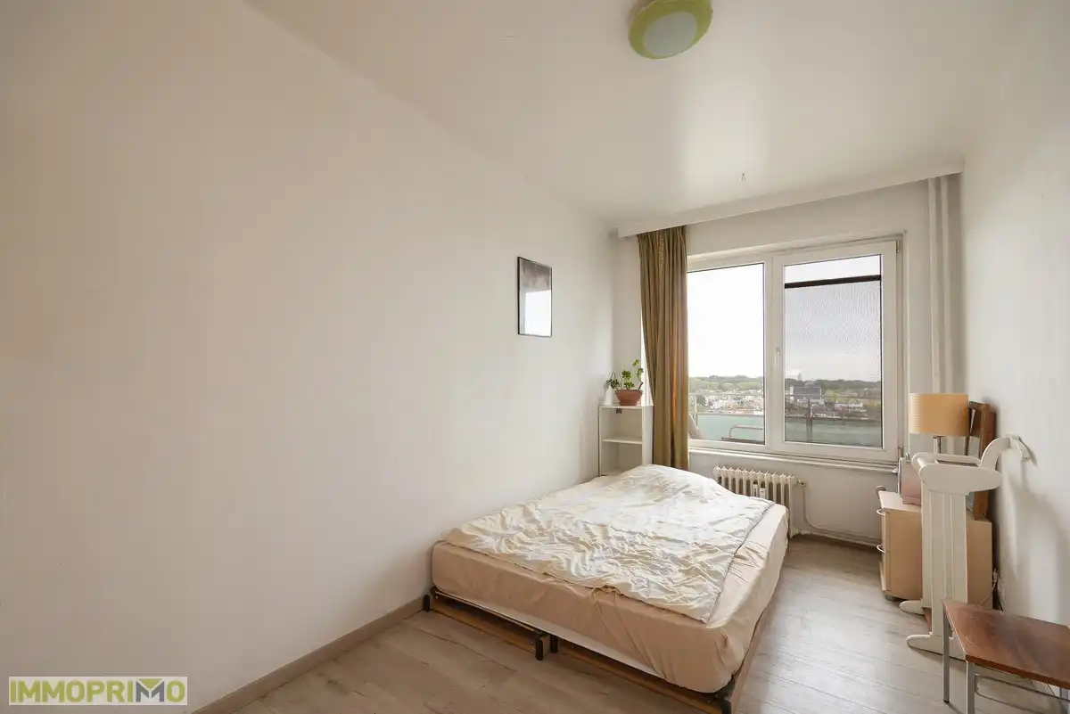 Mooi 2 slaapkamerappartement gelegen op de 9de verdieping met prachtig zicht foto 12