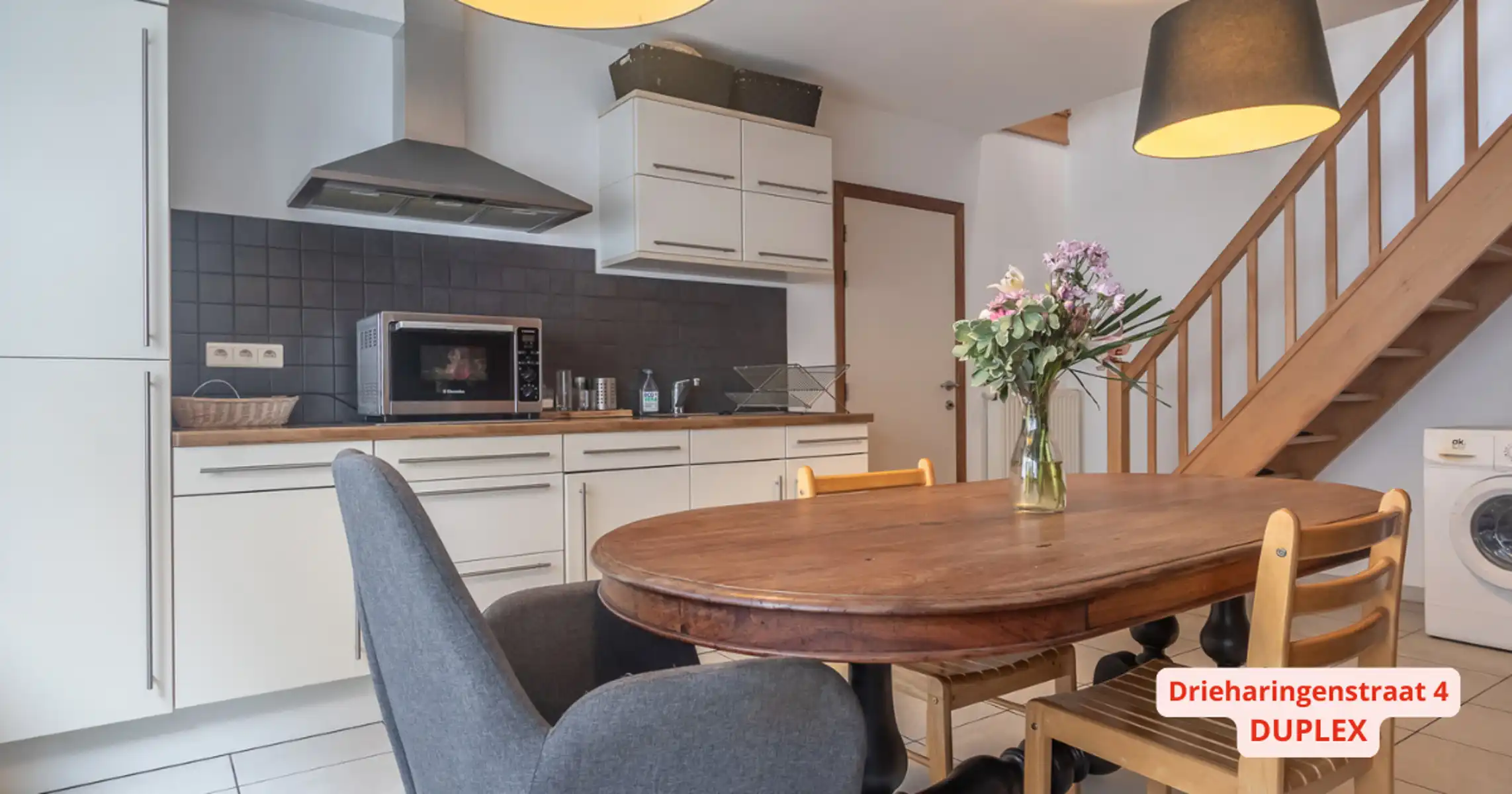 Investeringspand bestaande uit 3 app, handelspand en garage foto 24