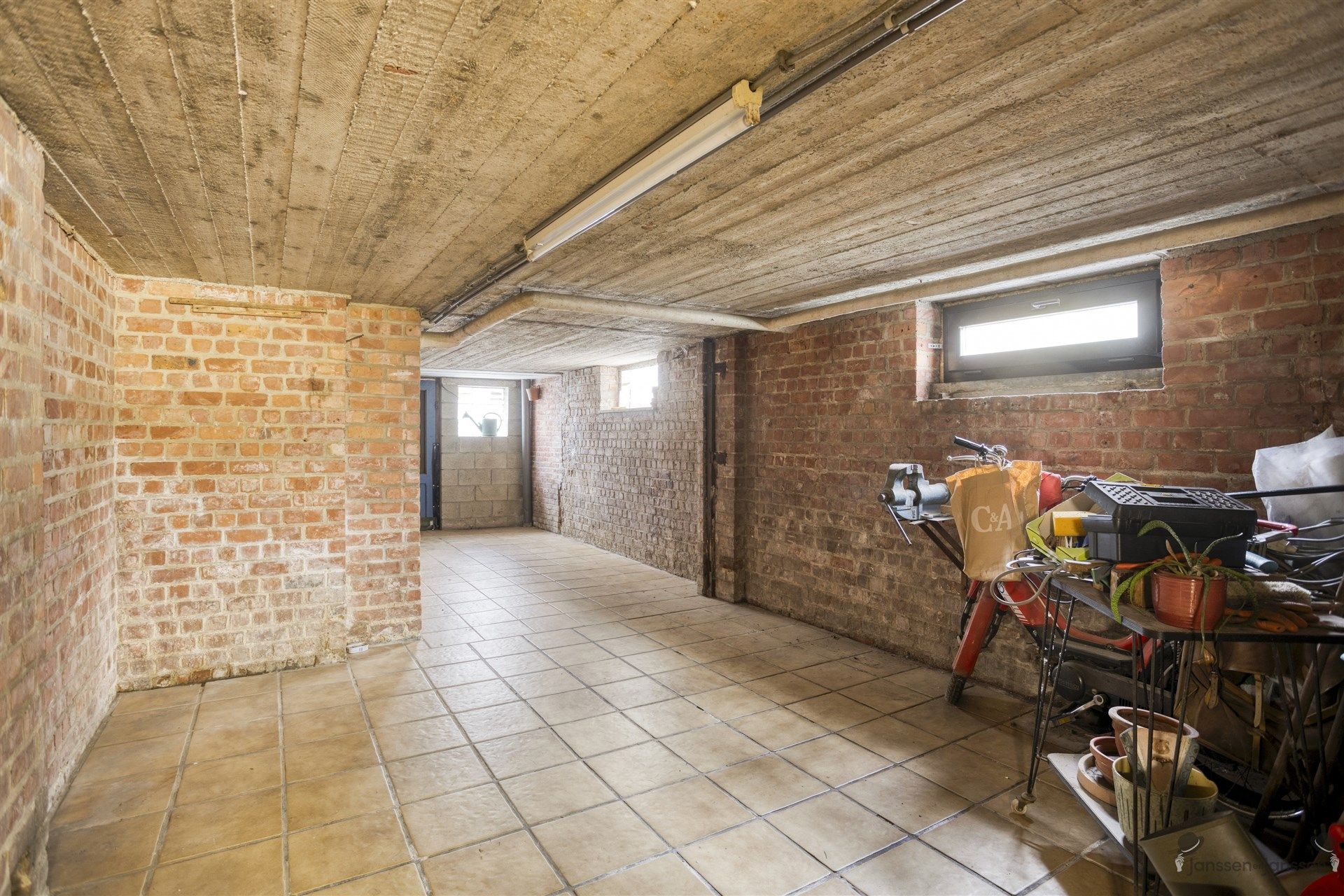 Charmante open bebouwing met prachtig uitzicht op de achtergelegen velden foto 17