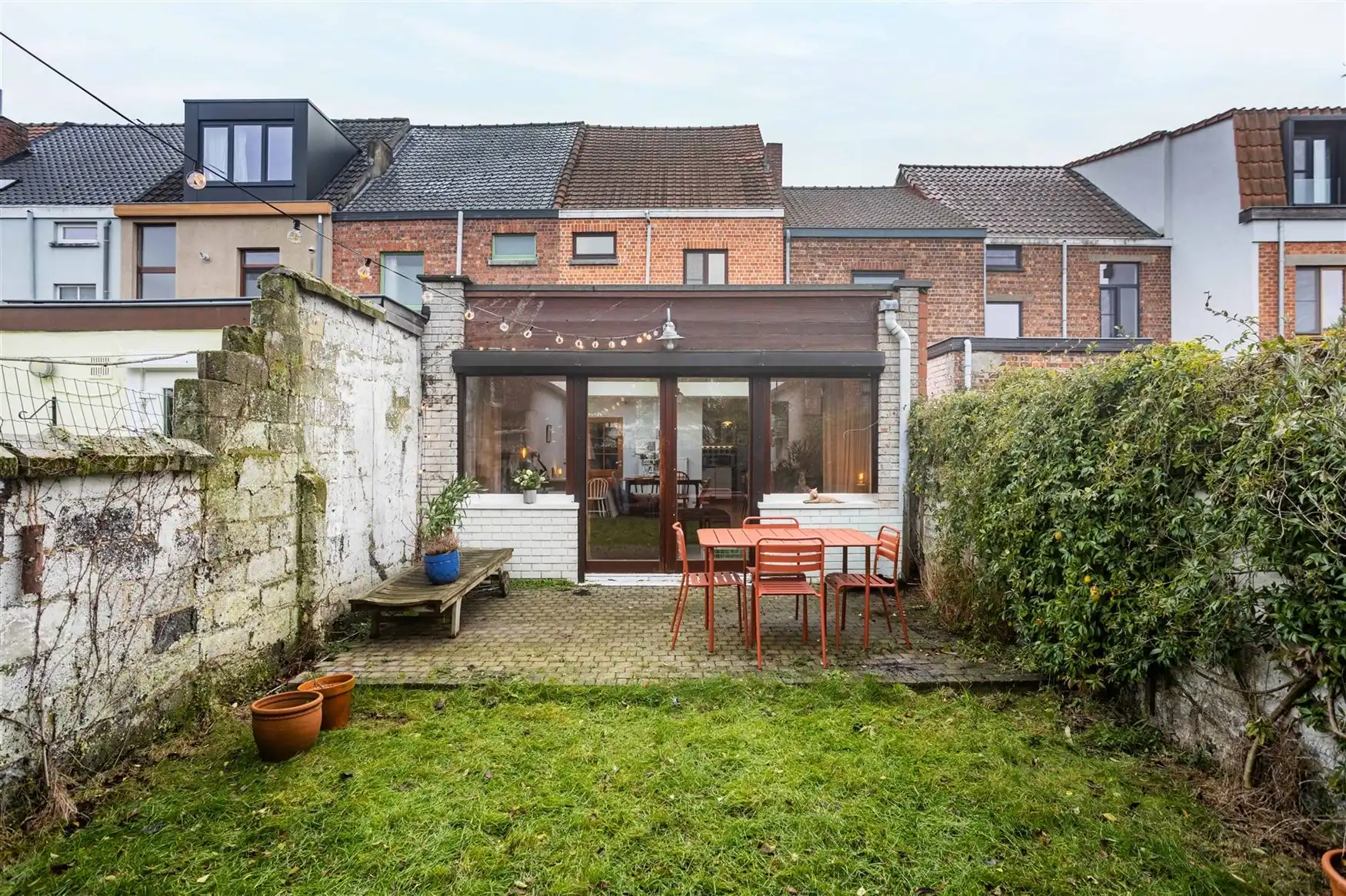 Instapklare gezinswoning met tuin in Sint-Amandsberg. foto 27